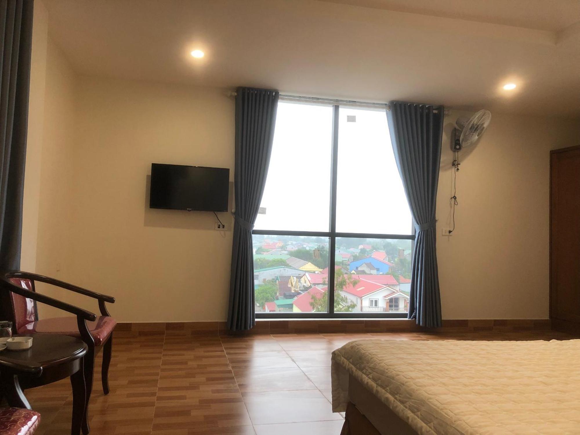Truong Thinh Hotel 2*